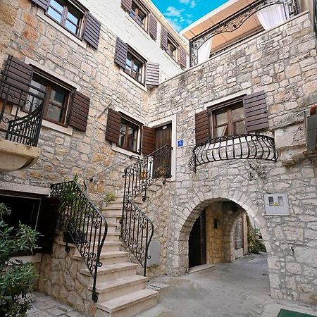 Stone House Srida Apartment Baska Voda Luaran gambar