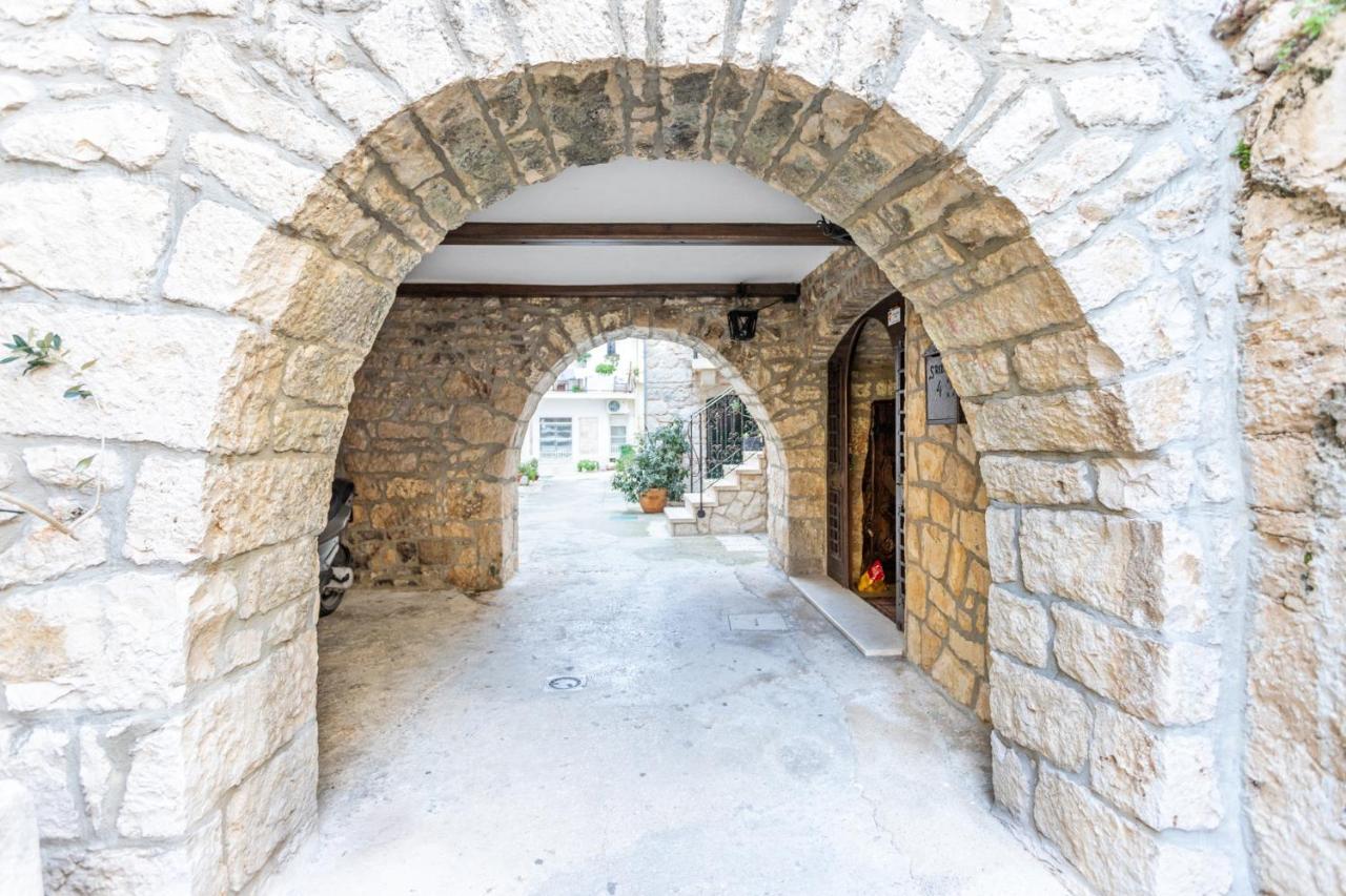 Stone House Srida Apartment Baska Voda Luaran gambar
