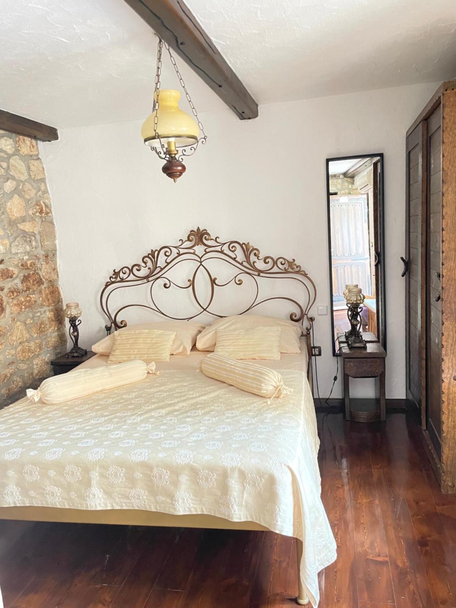 Stone House Srida Apartment Baska Voda Luaran gambar